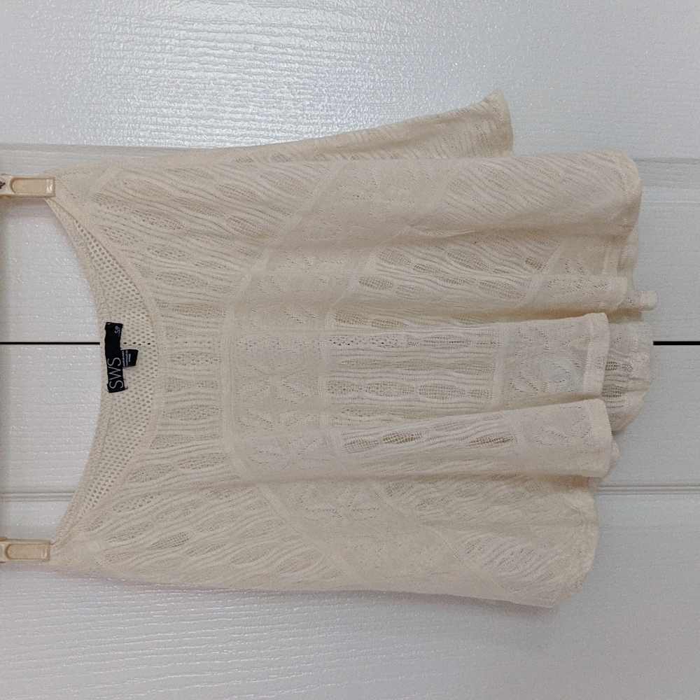 Dolman Sleeve Lace Top